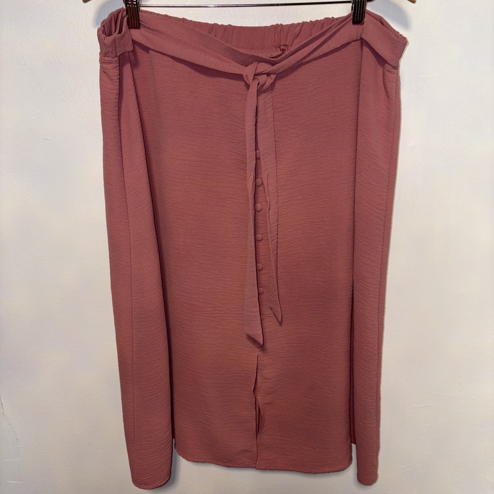NYCC New York ClothingCoral Pink Midi Skirt Elastic Waist SizeXL slit in front